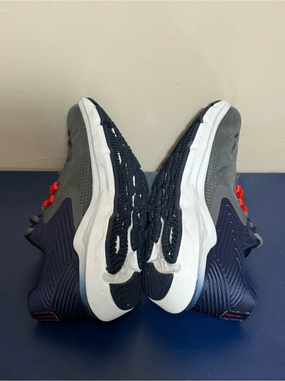 Altra Men's Gray Running Shoes with Navy and Red Highlights